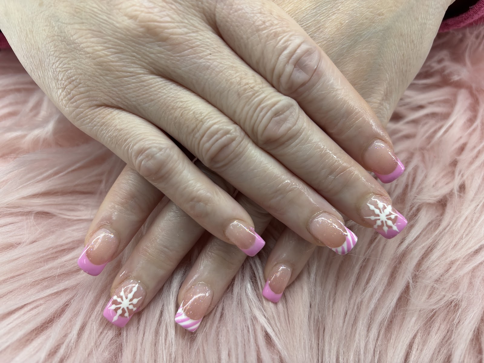 Hot Spa Nails nail photo 1
