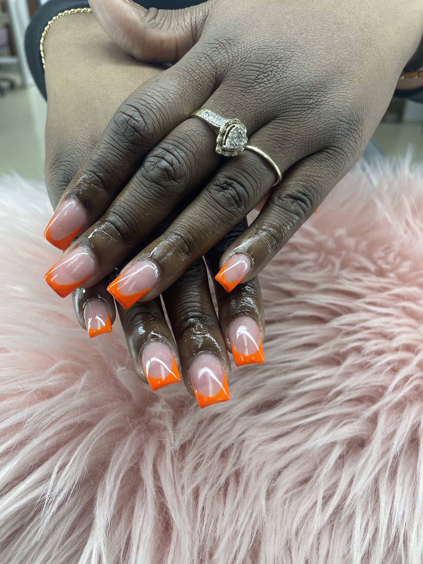Hot Spa Nails nail photo 4